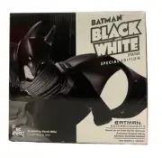 Batman Black and White Statue 1024/3500 Gotham Knight 2 Special Edition DC NEW