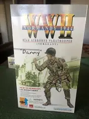 NIB Dragon Action Figure 70103 - 1/6 WWII Normandy Airborne Paratrooper Danny