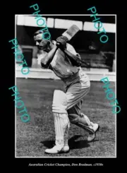 OLD POSTCARD SIZE PHOTO AUSTRALIAN CRICKET LEGEND DON BRADMAN STROKES c1930s 8
