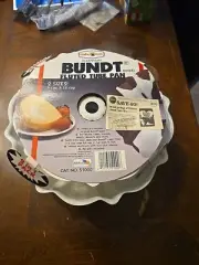 Vintage New Nordic Ware Aluminum Bundt Fluted Cake Pan, 6 & 12 Cup, Set of 2 USA
