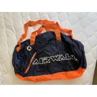 在飛比找蝦皮購物優惠-全新-airwalk隨身旅行圓桶包