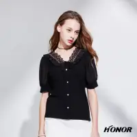 在飛比找momo購物網優惠-【HONOR 山形屋】蕾絲V領綁帶透膚滾邊上衣