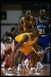 Guard Kobe Bryant Los Angeles Lakers plays defense the Dallas Mave- Old Photo