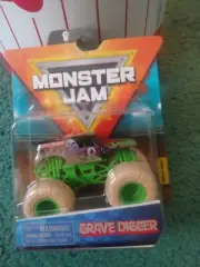 NEW 2020 Spin Master Monster Jam Grave Digger