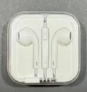Genuine Apple iPod EarPods Earphones 3.5mm in-line Controls NEW