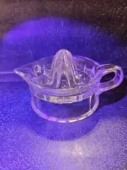 Vintage Clear Glass Juicer Orange Lemon Lime Grapefruit Reamer UV 395 REACTIVE