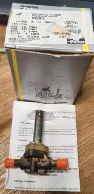 NOS PARKER RB3F2 SOLENOID VALVE B11-427 1/4 SAE NEW IN ORIGINAL BOX FREE SHIP