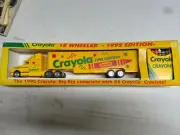 Crayola 18 Wheeler 1992 Edition 1:43 Scale Diecast with 24 Crayons