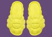 Size 12 Takashi Murakami Ohana Full-Bloom Blazing Yellow Slide Brand New!