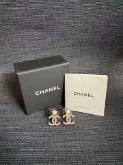 Chanel - 24C Star Pearl & Crystal CC Stud Earrings NEW Authentic Jewelery Gold