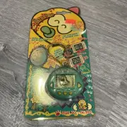 New Dinkie Dino Raku Raku DinoKun Japanese Virtual Pet TK-910 Green Tamagotchi