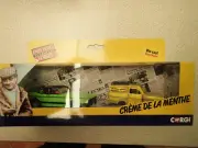 Corgi CC99189 Only Fools & Horses Del Boy's Reliant Regal & Ford Capri BNIB