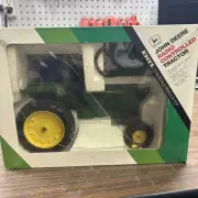 1:16 Ertl John Deere 4440 Radio Controlled R/C Tractor 0031 NEW IN BOX