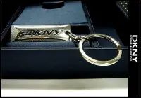 在飛比找Yahoo!奇摩拍賣優惠-DKNY ACTIVE鎖圈 鑰匙圈-拋光鏡面不銹鋼材質 精美