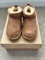 UGG Classic Ultra Mini 1130750K-CHE Kids US 13 Brown Suede Sheepskin Boot