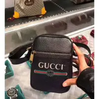 在飛比找Yahoo!奇摩拍賣優惠-GUCCI Borsa a tracolla Gucci P