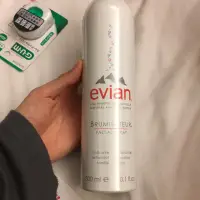 在飛比找蝦皮購物優惠-Evian礦泉水噴霧