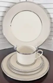 Lenox Ivory Frost Silver Platinum Trim 5 Pc Place Setting Bone China BRAND NEW