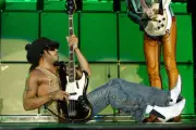 Lenny Kravitz on stage at the only UK date on his European tour o- 2004 Photo 23