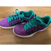 在飛比找蝦皮購物優惠-Nike耐吉超輕量編織紫色綠邊慢跑鞋