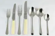 New Cream Handled & Old English Pattern 7 Piece place Setting Made in Sheffield