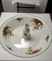Royal Albert Old Country Roses 10" Pie Plate Green Trim with Pie Vent NEW IN BOX
