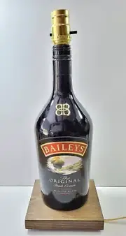 Baileys Irish Cream Large 1.75L Bottle Bar TABLE LAMP Lounge Light Wood Base