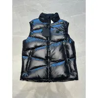 在飛比找蝦皮購物優惠-♚KK SHOP♚ MONCLER Tago羽絨背心 I20