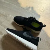 在飛比找蝦皮購物優惠-Black｜日本代購🇯🇵Nike Rosh Run 5118