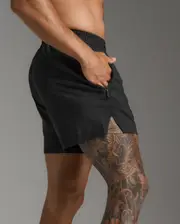 Aspire 5 Inch Shorts, 2XU, S, Black/White, Male