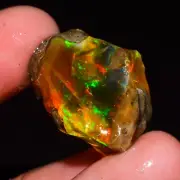 Ethiopian Opal Rough 100% Natural Gemstone Raw 21.5 Ct. 21x15x11 mm AQ-557