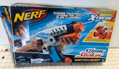 NERF Super Soaker Switch Shot Water Toy With 20 oz Clip NEW Damaged Box Hasbro