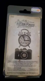 Sizzix Tim Holtz Movers & Shapers Magnetic Die Vintage Mini Camera Art & Clock