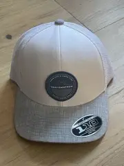 Travis Mathew Men's SnapBack Cap NWT Hat Adjustable White & Heather Gray