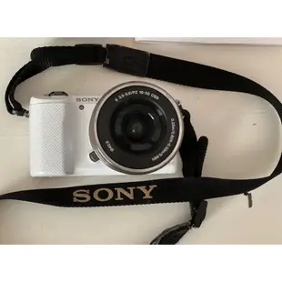 SONY 數位類單眼相機A5000 二手（不議價）