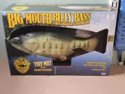 Big Mouth Billy Bass The Singing Motion Fish I WILL SURVIVE/ DONT WORRY BE HAPPY
