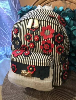 Stylish!***NWT Zac Posen Eartha Backpack Bag Purse Blue White With Red Flowers