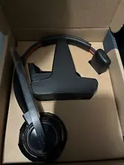 NIB Plantronics Poly Savi 8210 Office Wireless Headset DECT 8210-M NEW