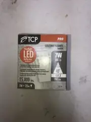 7 Watt - LED - MR16 - 35 Watt Equal - 800 Candlepower - 3000 Kelvin