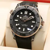 在飛比找Yahoo!奇摩拍賣優惠-OMEGA 歐米茄 手錶 機械錶 43.5mm 海馬300 