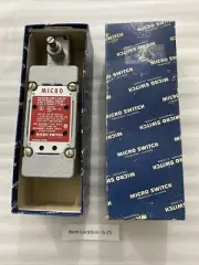 MICRO SWITCH 106ML21-E1 7210 Limit Switch