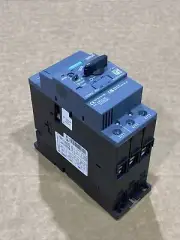Siemens 3RV2031-4PA10 Circuit Breaker 3P, 35A w/ 3RV2031-4PA10 New
