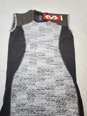 NWT McDavid Hex Compression Sternum Pad Chest Protection Shirt Adult Men Medium