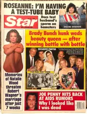 STAR Tabloid July 24, 1990 - BRADY BUNCH wedding - NATALIE WOOD - ROSEANNE BARR