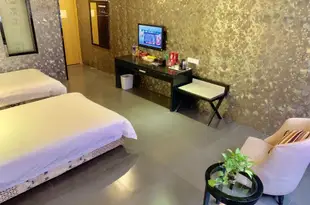 清沐精品酒店(常州小河鎮孟河大道店)Qingmu Chain Hotel (Changzhou Xiaohe Town Menghe Avenue)