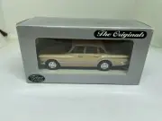 Trax 1:43 TR36B Chrysler S Series Valiant Sedan New Beige - NEW