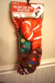 NEW MULTIPET DOG TOYS HOLIDAY PLUSH STOCKING 4 PACK