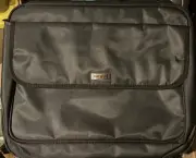 Targus TBC023-70 Black 15 Inch Laptop Shoulder Bag Carrier Clam Shell