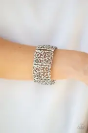 Paparazzi Verdantly Vintage SILVER Bracelet!