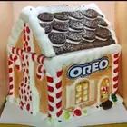 2001 Oreo Cookie Jar GingerBread House, 5th in series, Collectible